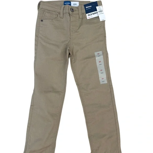 Old Navy Boys Size 5 / 5T Clothing Bundle - 5 Items Total ALL NEW WITH TAGS - Picture 5 of 8